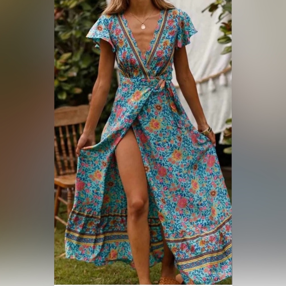 Floral V-Neck Maxi Dress